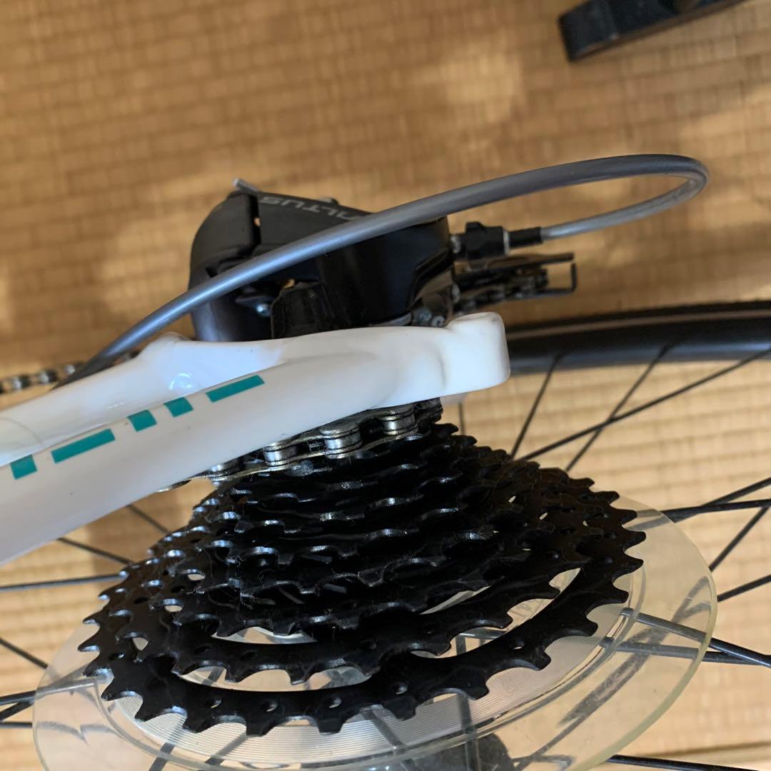 【美品の中古自転車】　《送料込み》　キャノンデール　レディース　クロスバイク