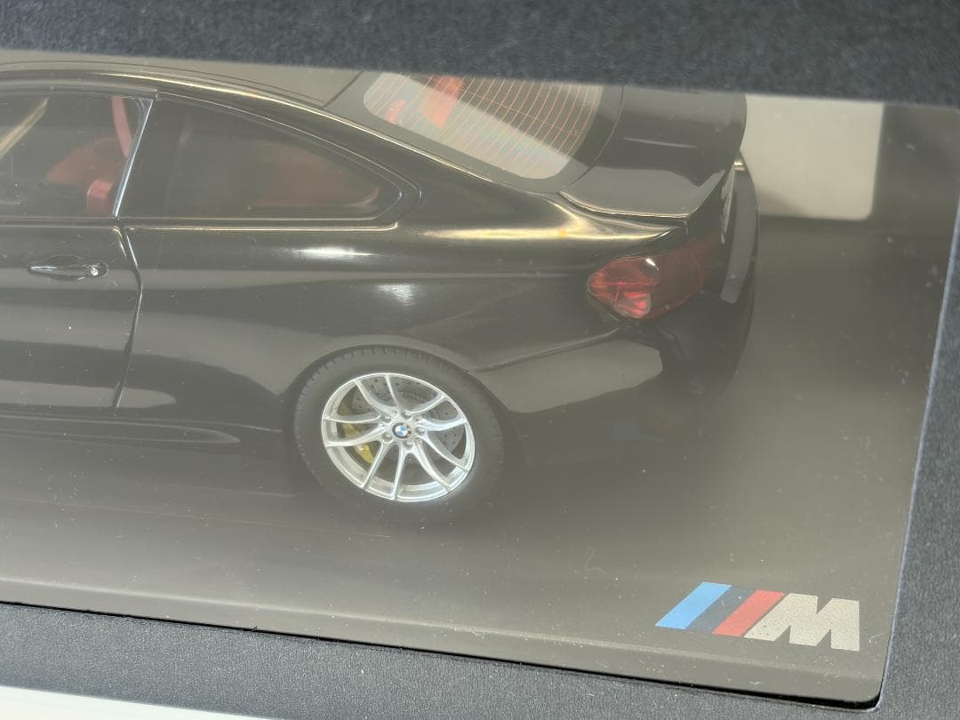 【希少美品】 M4 クーペ F82 1/18 特注モデル 黒 ブラック