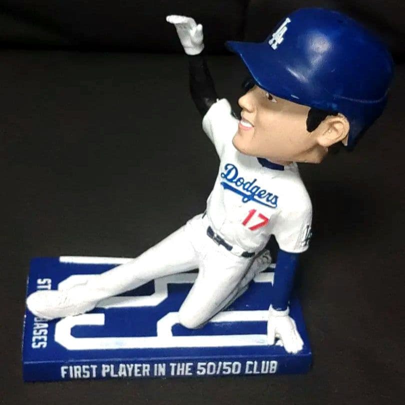 【本物です！】【判別画像あり!】大谷翔平 ボブルヘッド 50/50 盗塁ver.