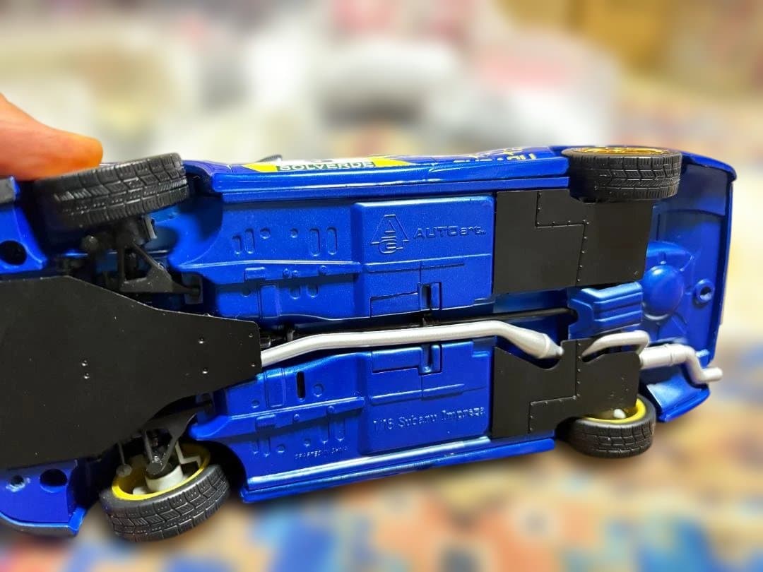 オートアート 1/18 スバル インプレッサ WRC 2001 MOTUL#5