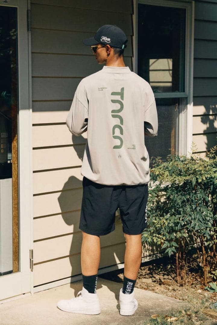 TNRCN HALF-ZIP TEE RUFFLOG サイズM