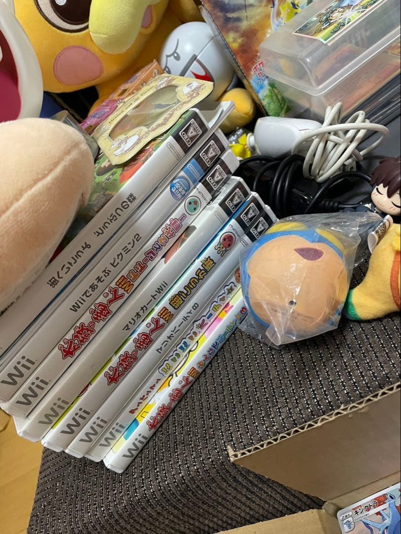 ゲーム機　カード　ぬいぐるみ　ポケモン　グッズ　など　まとめ売り