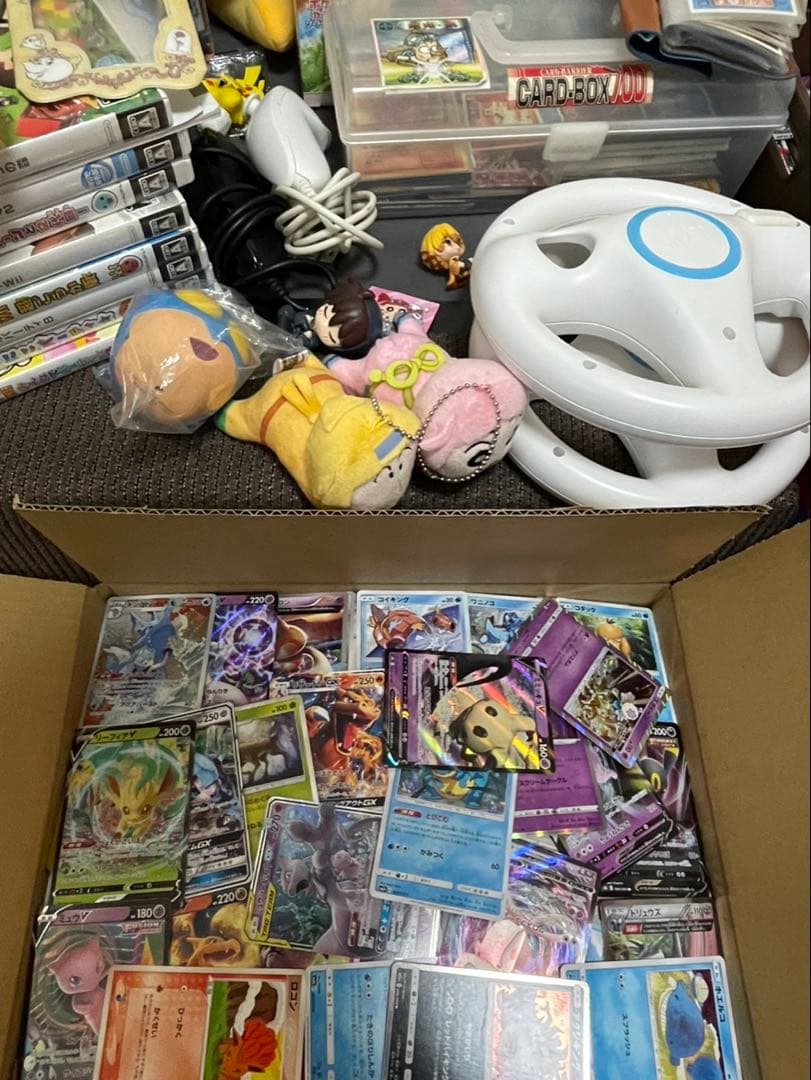 ゲーム機　カード　ぬいぐるみ　ポケモン　グッズ　など　まとめ売り