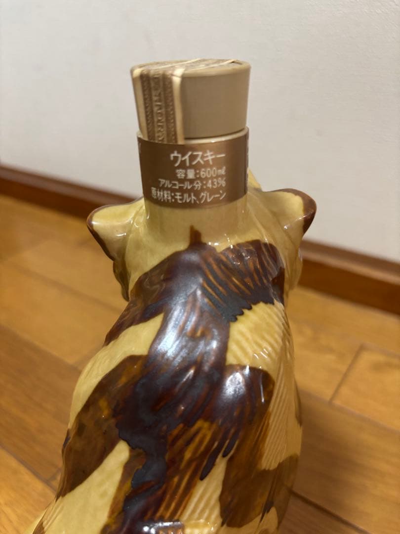 【未開栓】干支 寅 虎 陶器 ウイスキー サントリー ローヤル12年