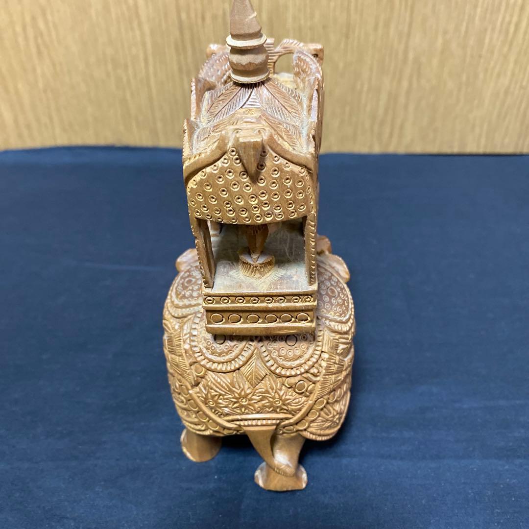 白檀　象