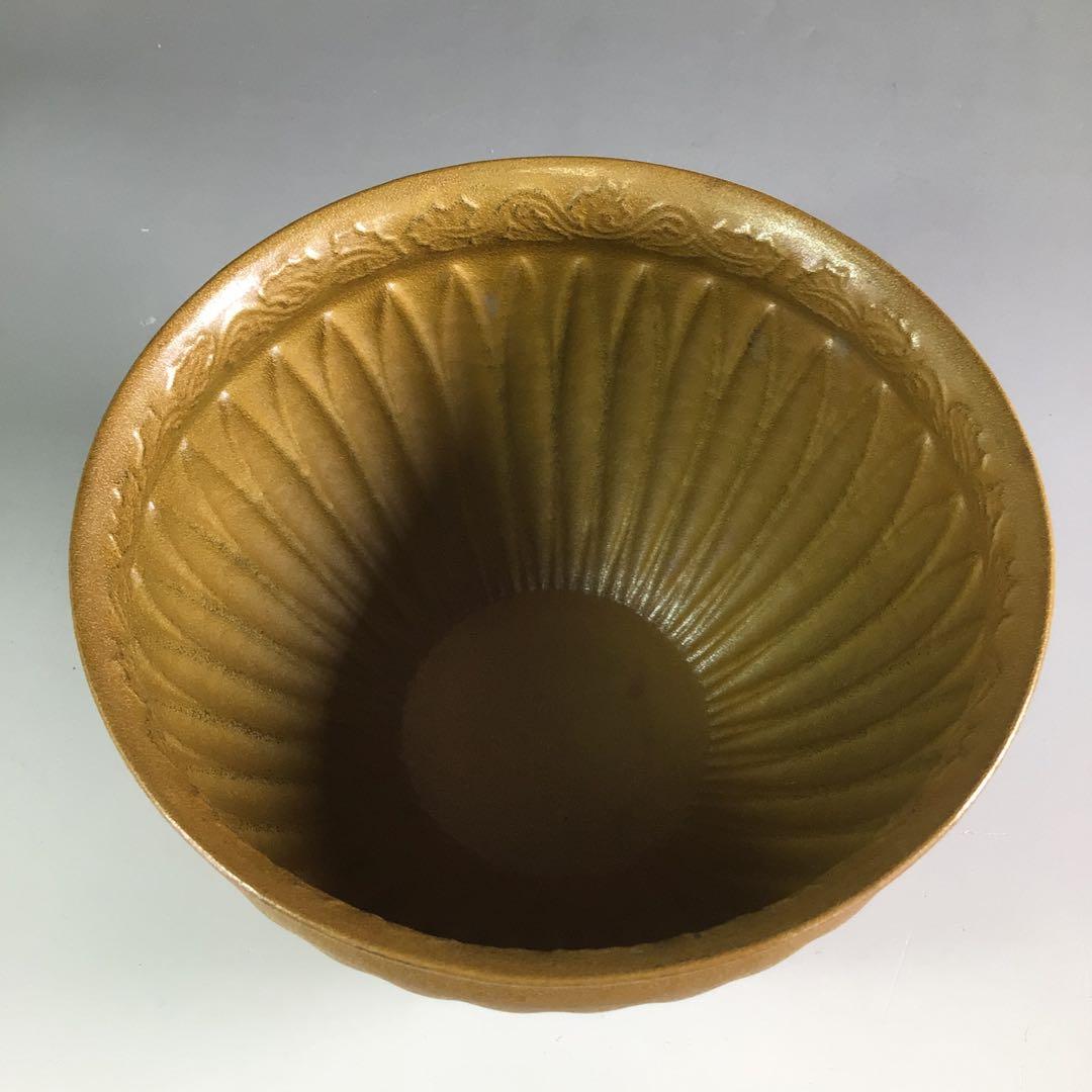 Ｒ６７１　建水　『中川浄益造』『而妙斎　書付』『菊彫モール建水』　共箱　茶道具