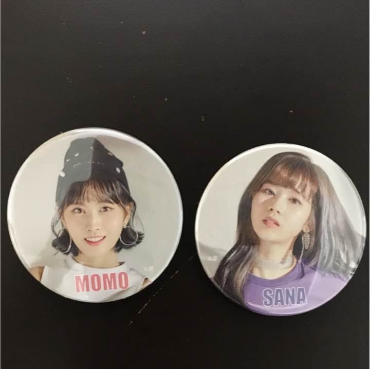 TWICE缶バッジ