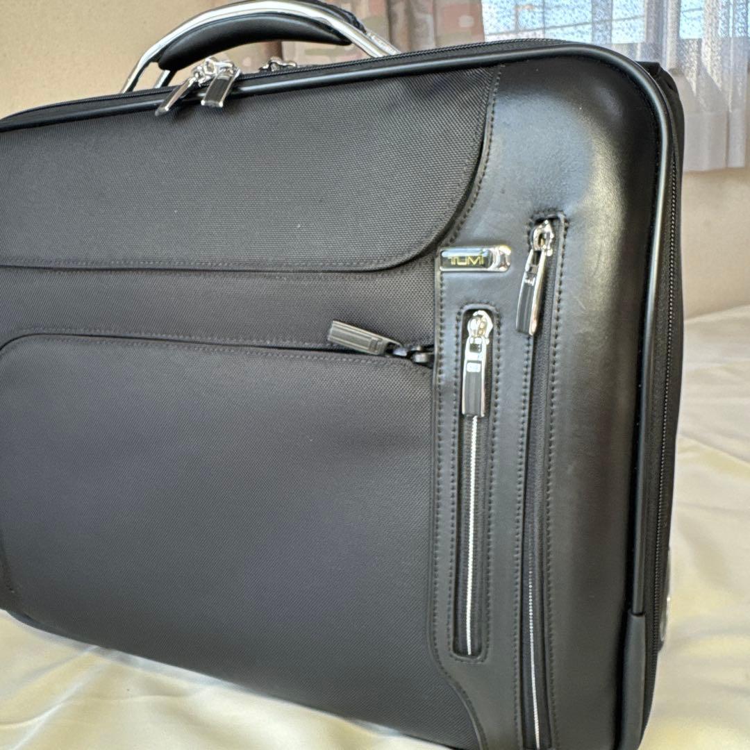 TUMI ARRIVE ホイールドキャリーケース 25603D 機内 新品同様