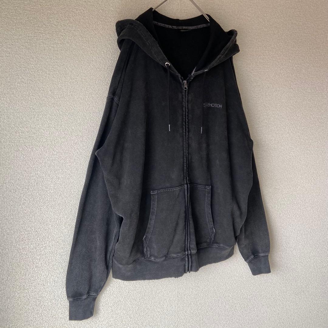 完売品NiziU Live with U 2025 HOODIE Mサイズ