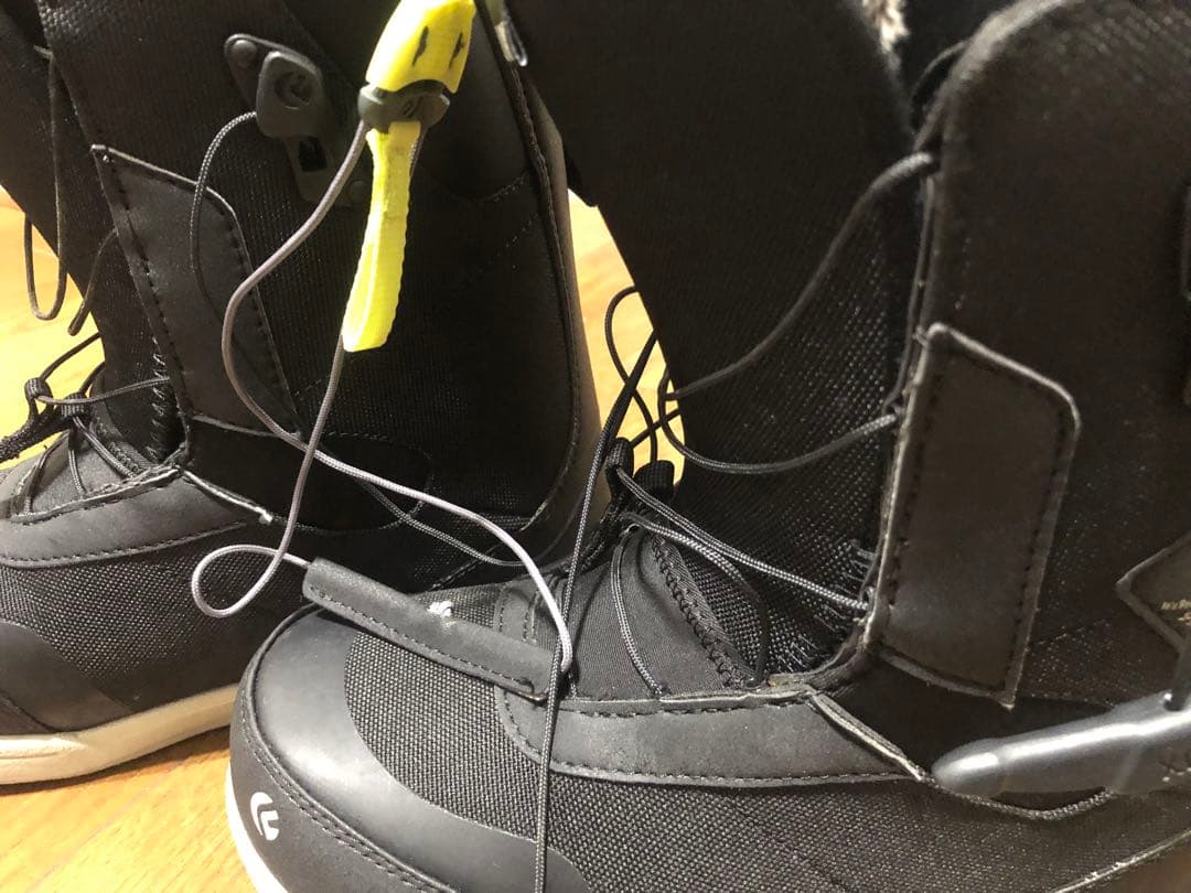 FLUX スノーボードブーツ 手袋 収納バッグ付き