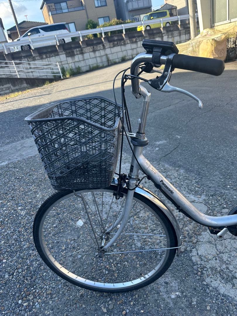 電動アシスト自転車 シルバー 26インチ バスケット付き