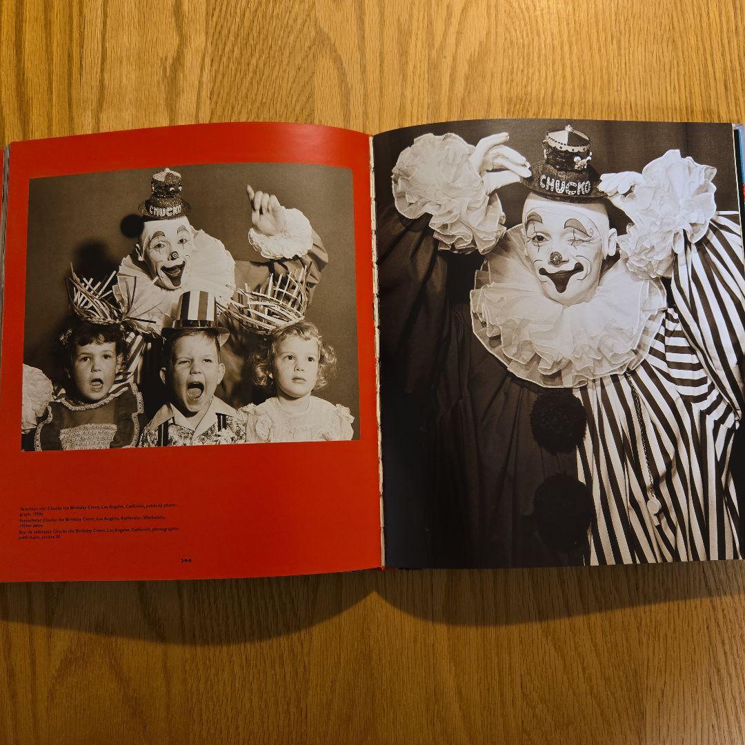 アート・デザイン・音楽 TASCHEN 1000CLOWNS