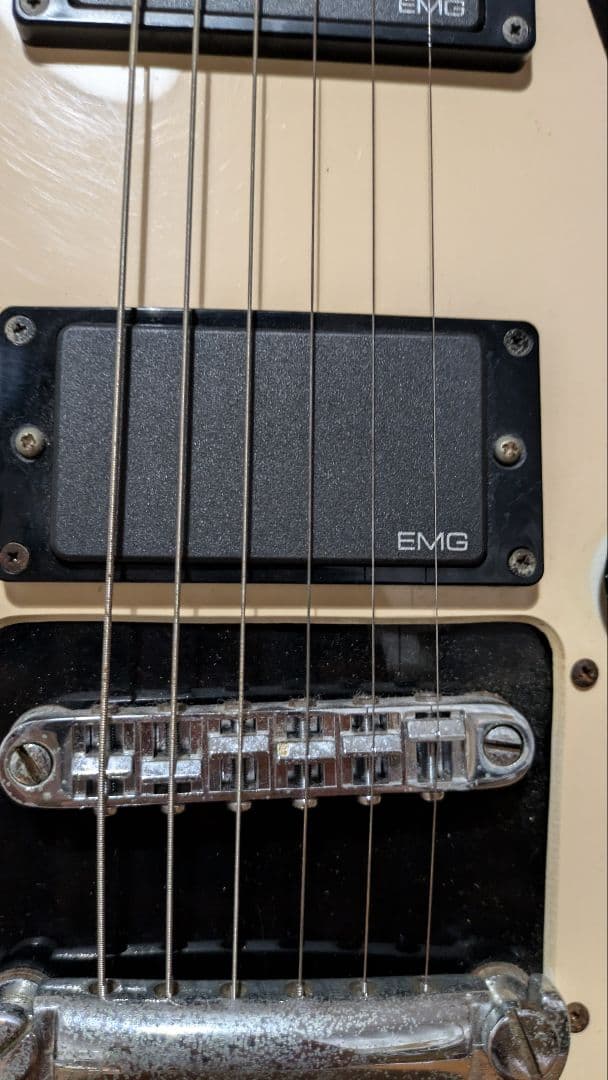 【今週末で終了予定】EMG搭載 Epiphone Flying V