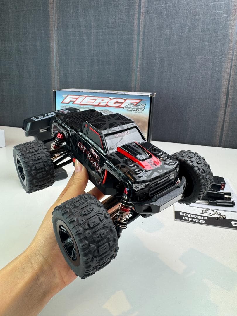 ブラシレスモーター 高速ラジコン 40mk/h オフロードラジコンカー大人向け
