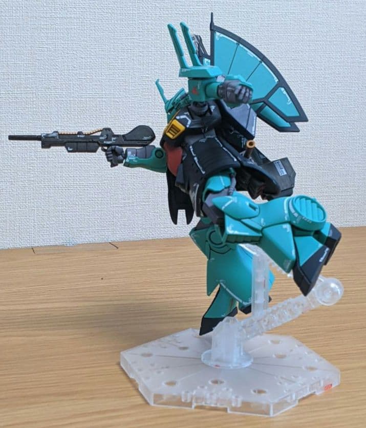 「人は同じ過ちを繰り返す。まったく…」ガンプラ完成品　1/144　HG　ディジェ