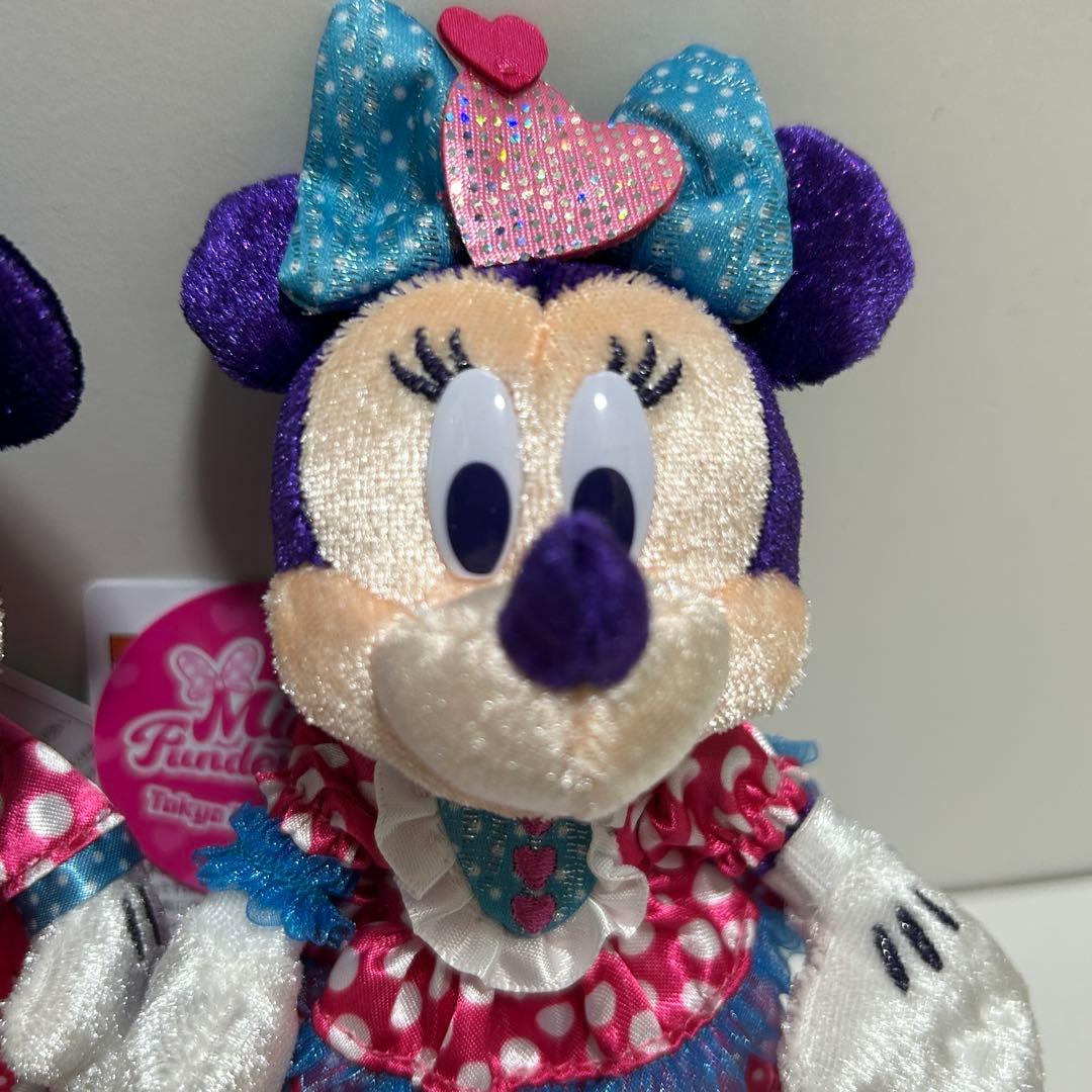 ディズニー ミッキー ミニー ぬいぐるみバッジ ミニーのファンダーランド 2点