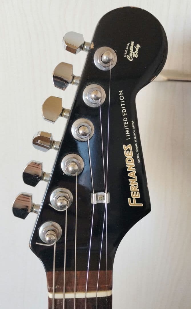 フェルナンデス Limited Edition エレキギターブラック