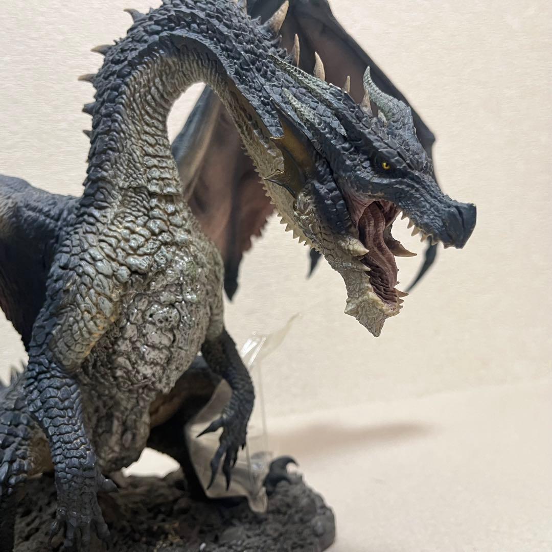 黒龍ミラボレアス カプコンフィギュアビルダー クリエイターズモデル CFB