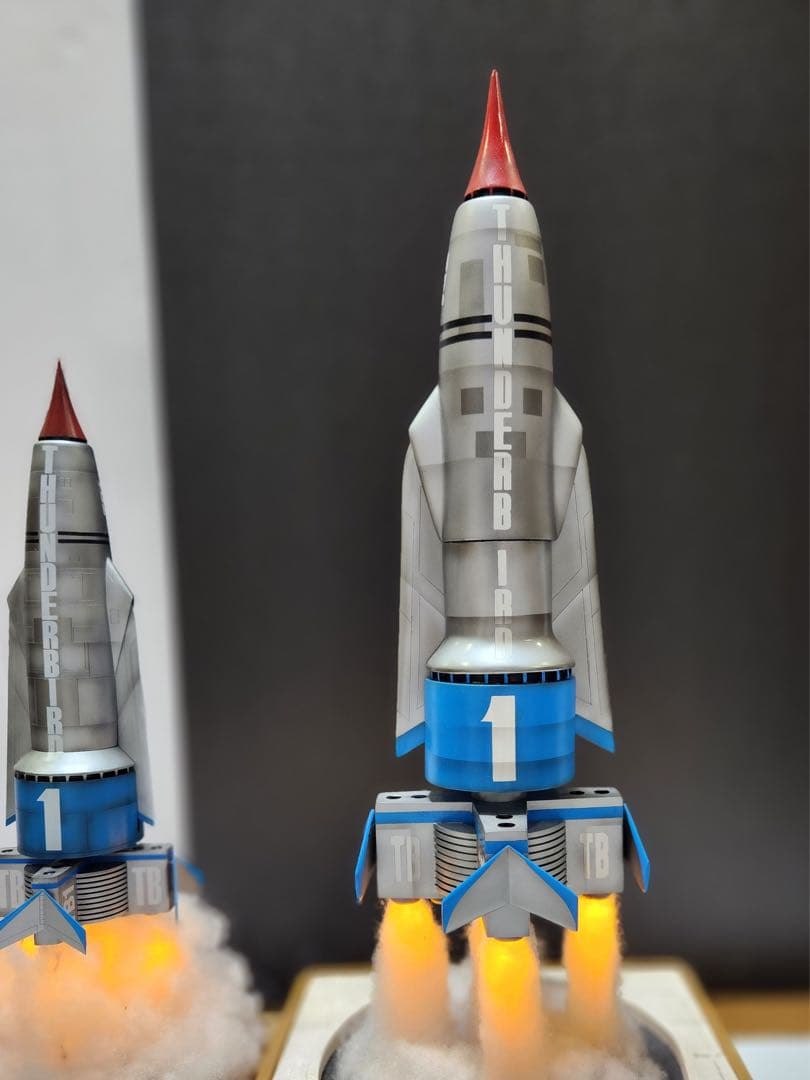【最終値下げ！】衝撃プライス35% オフ TB1 特大全高50cm電飾プロ製作
