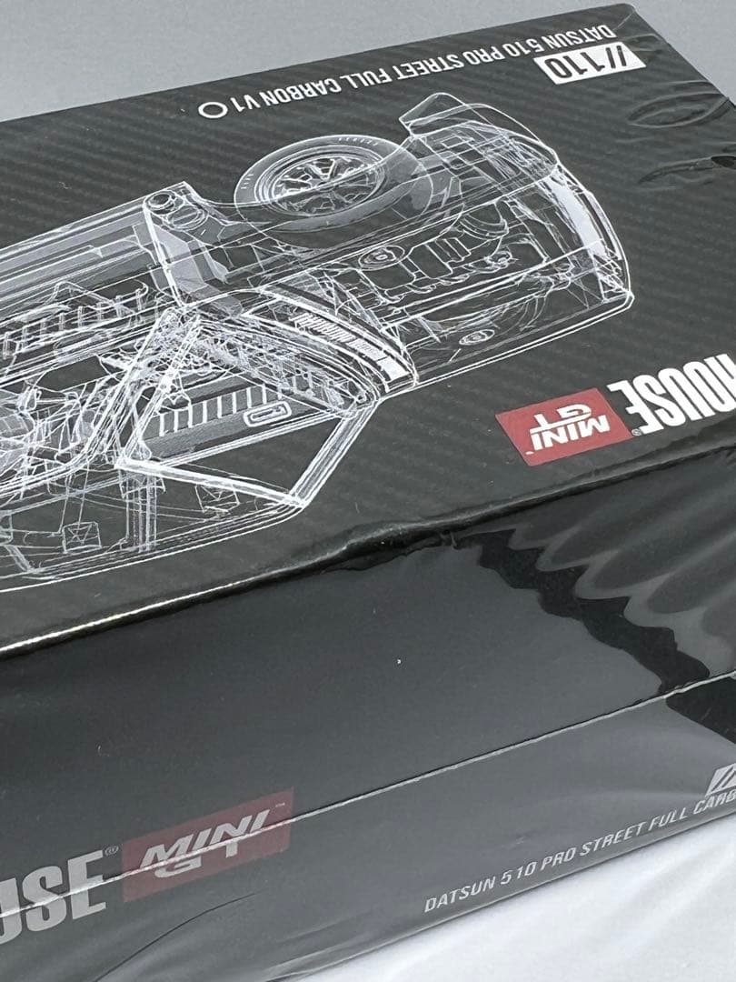 MINI GT KAIDO HOUSE DATSUNフルカーボン　チェイス