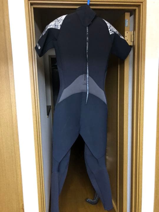 ウェットスーツ