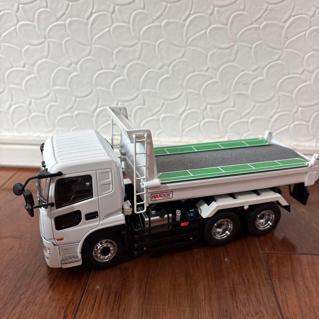 ミニカー KYOKUTO Heavy-duty rear dump truck 1/43
