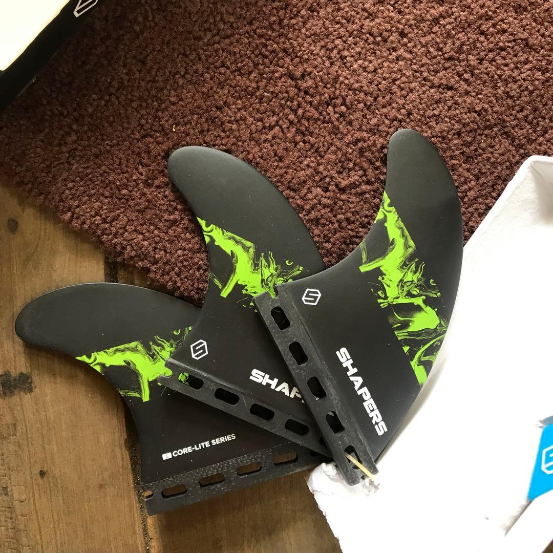 SHAPERS THRUSTER サーフボードフィン 小型モデル定価¥13200