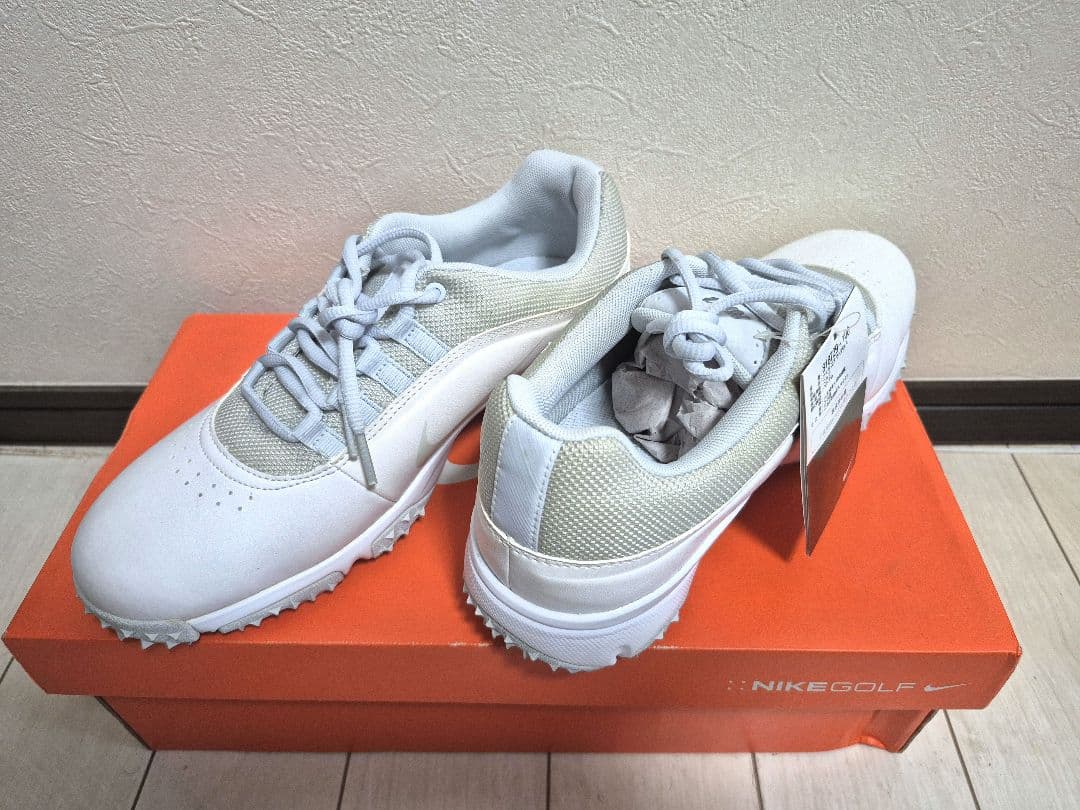 新品未使用　Nike Golf ゴルフシューズ ホワイト/グレー