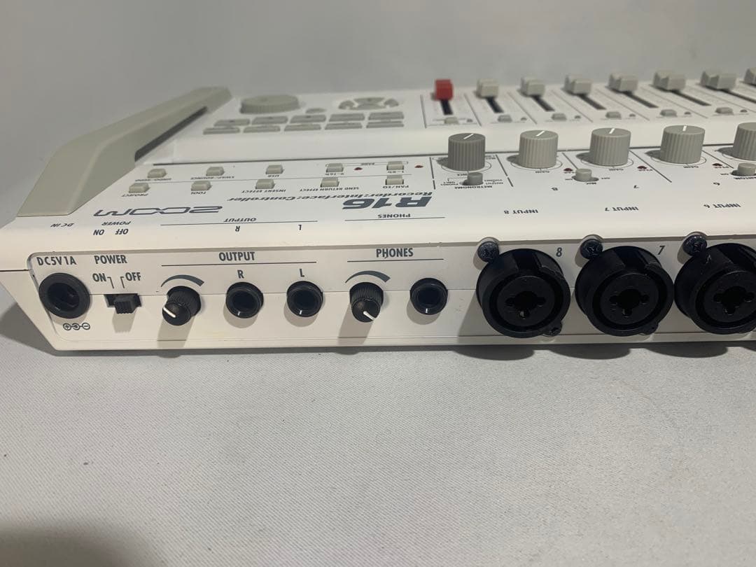 ZOOM R16 MTR マルチトラックレコーダー