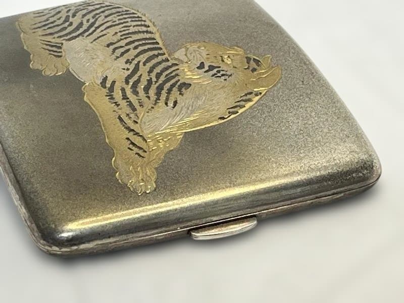 銀製 タバコケース 煙草入れ 虎紋　彫金　在銘　STERLING 950