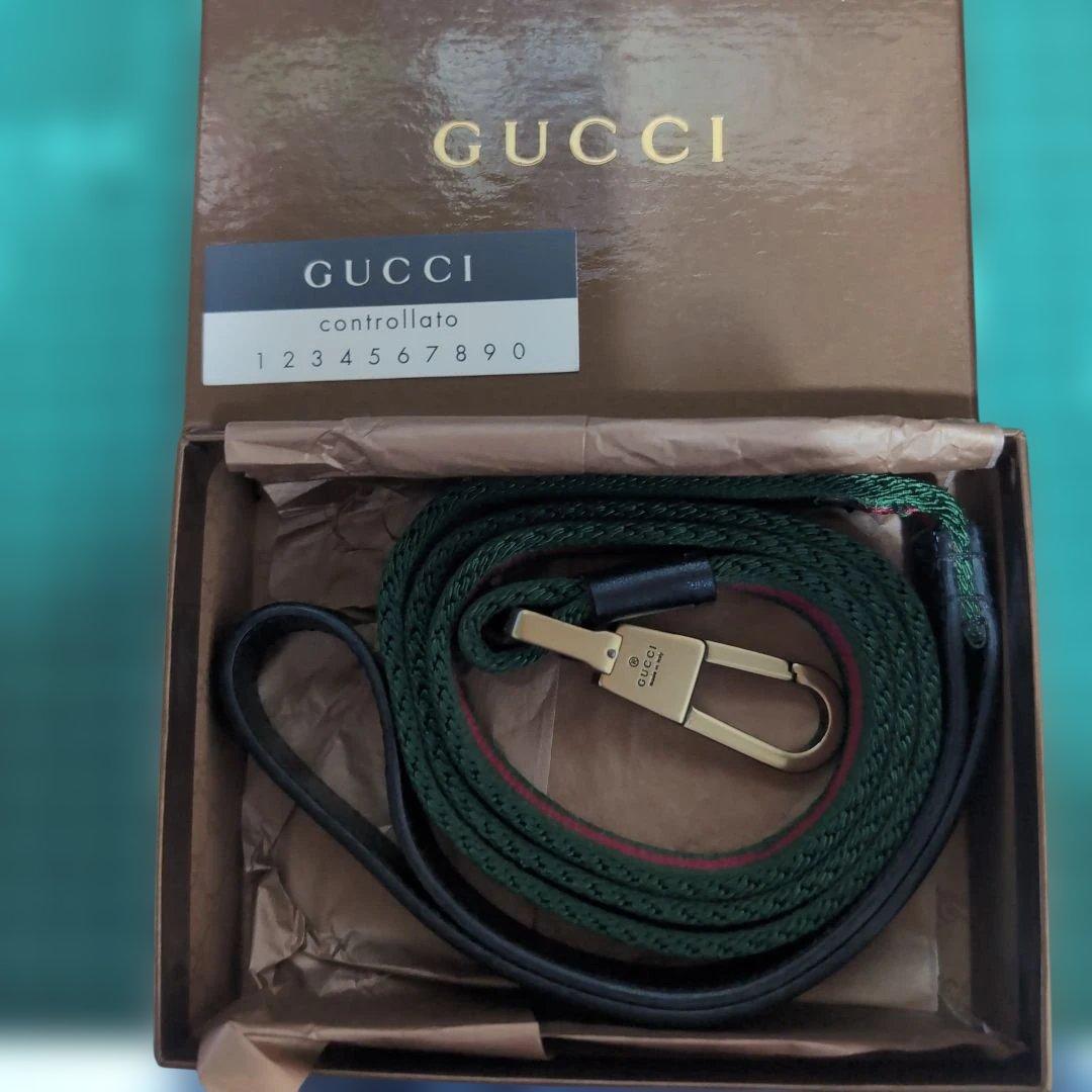 希少GUCCIドッグ 首輪、リード、スタッズシェリーライン