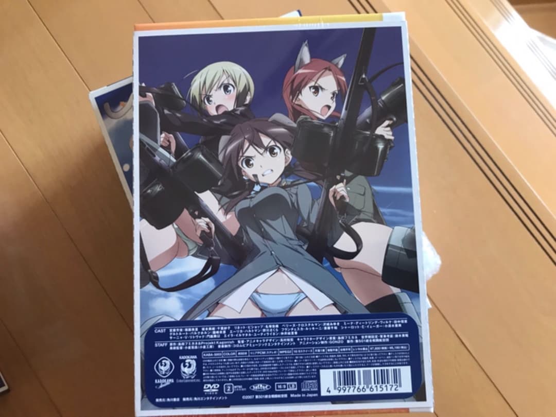 ストライクウィッチーズ　初回限定版DVD 1〜6巻