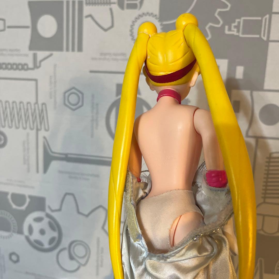 セーラームーン フィギュア ドレス付き