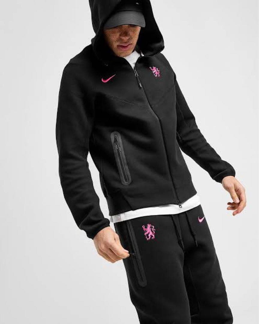 NIKE チェルシー　テックフリース パーカー
