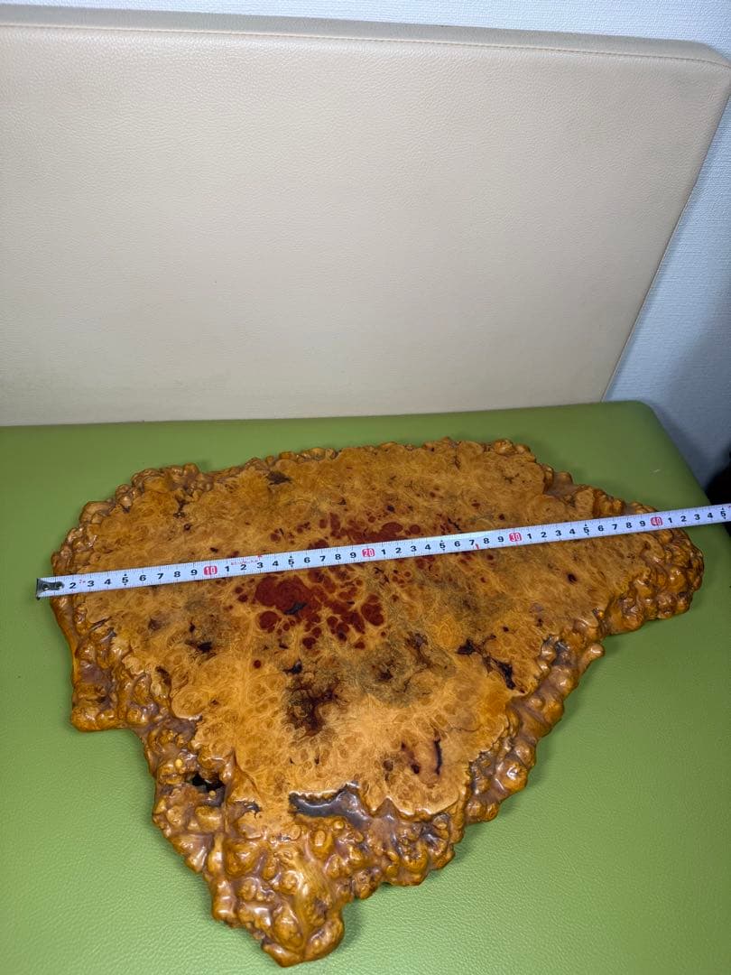木製バール装飾品 黄褐色と赤褐色