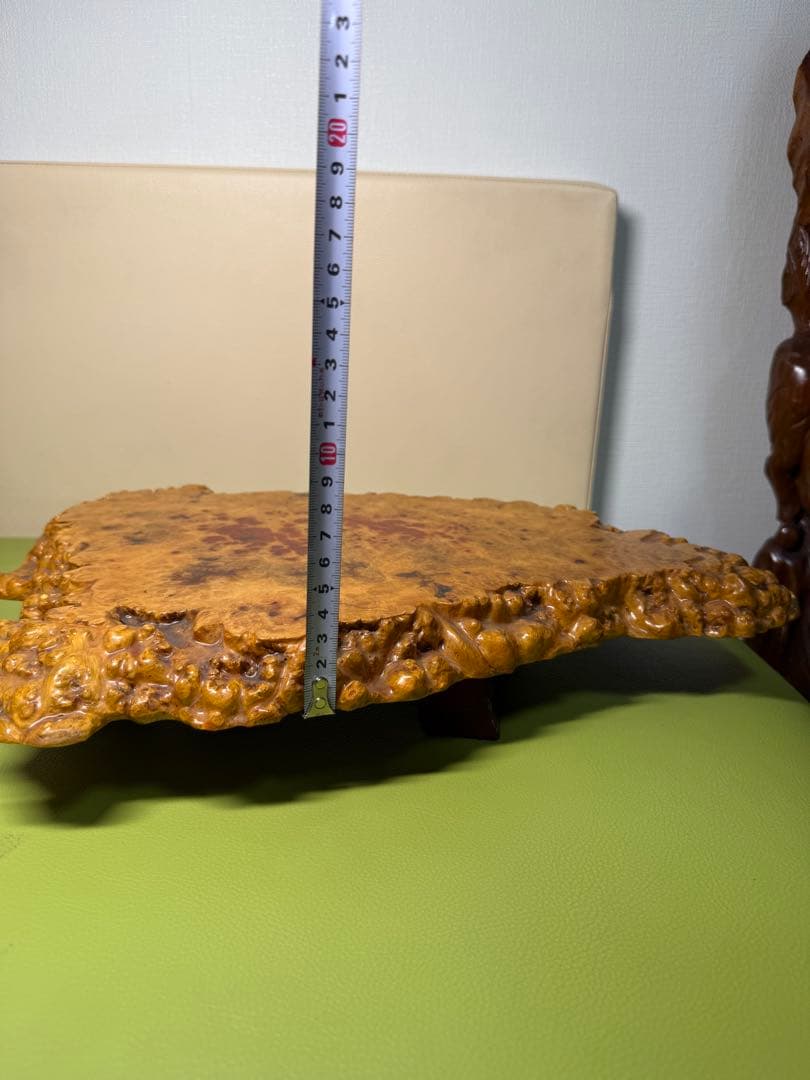 木製バール装飾品 黄褐色と赤褐色