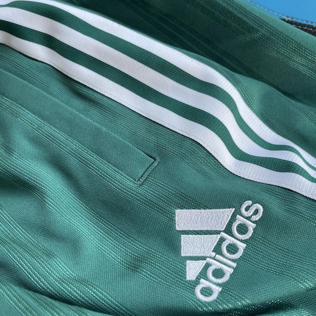 adidas あいみょん　トラックパンツ 常田大輝　グリーン 刺繍　3ライン