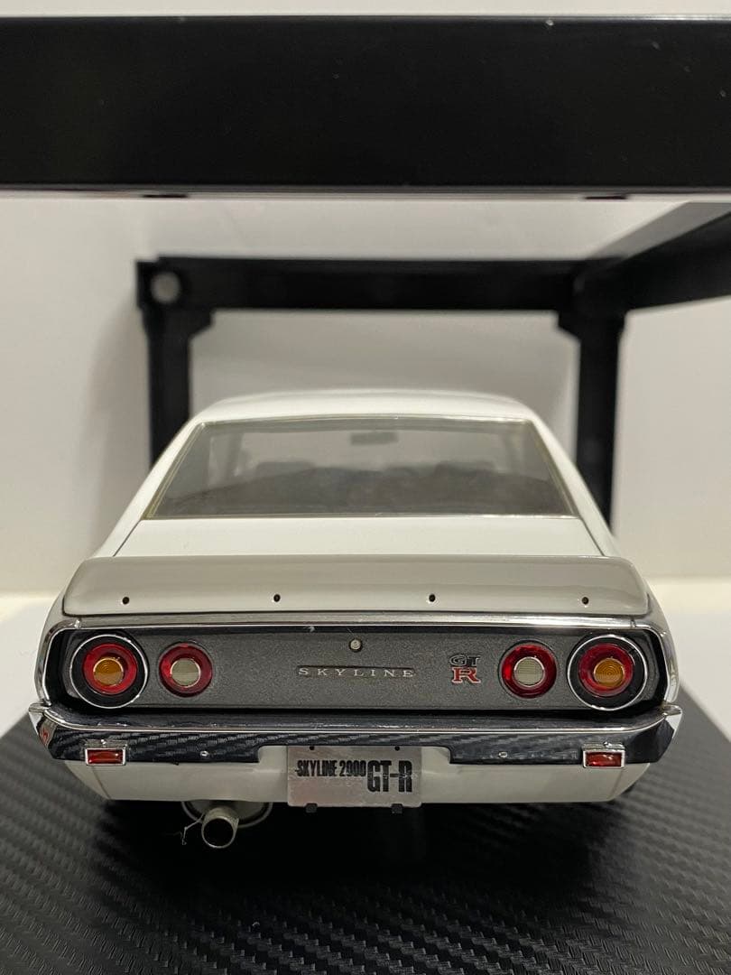 ミニカー　1/18 スカイラインGT-R イグニッションケンメリ　ホワイト