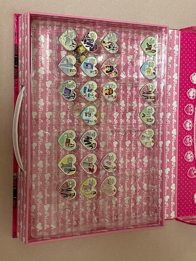 Prism Stone ハートデザイン収納ボックスとプリズムストーン・チャーム類