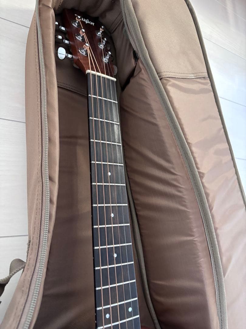 taylor baby BT2e アコースティックギター
