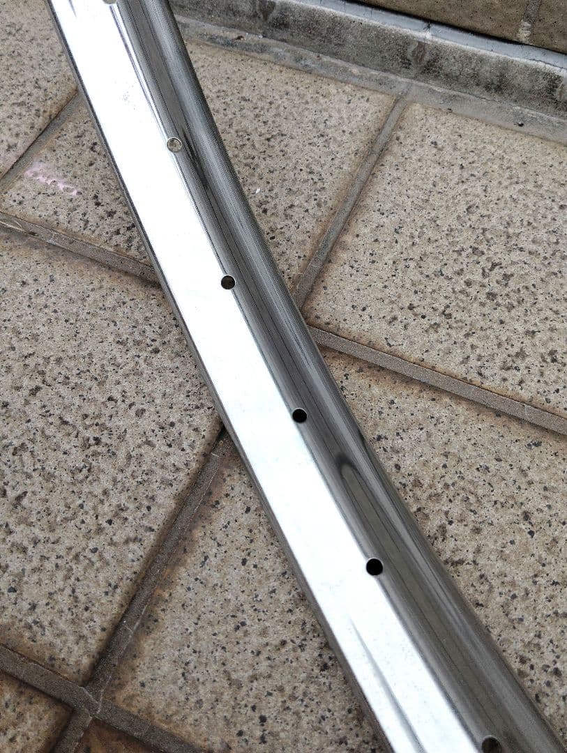稀少新品 ウカイ26 1 3/4BE 32穴 鉄リム 重量運搬車の前輪に