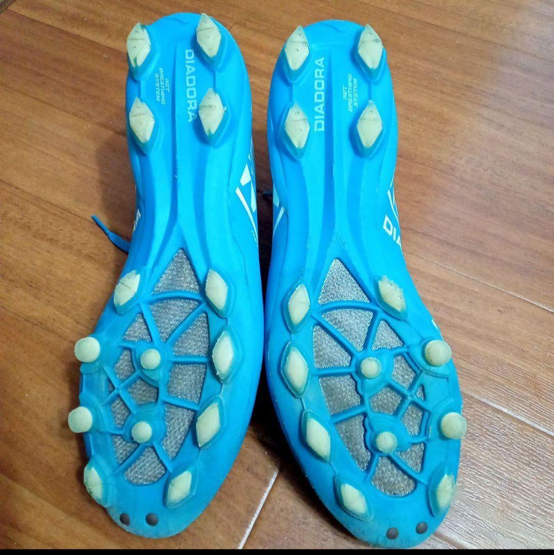 DIADORA　サッカースパイク