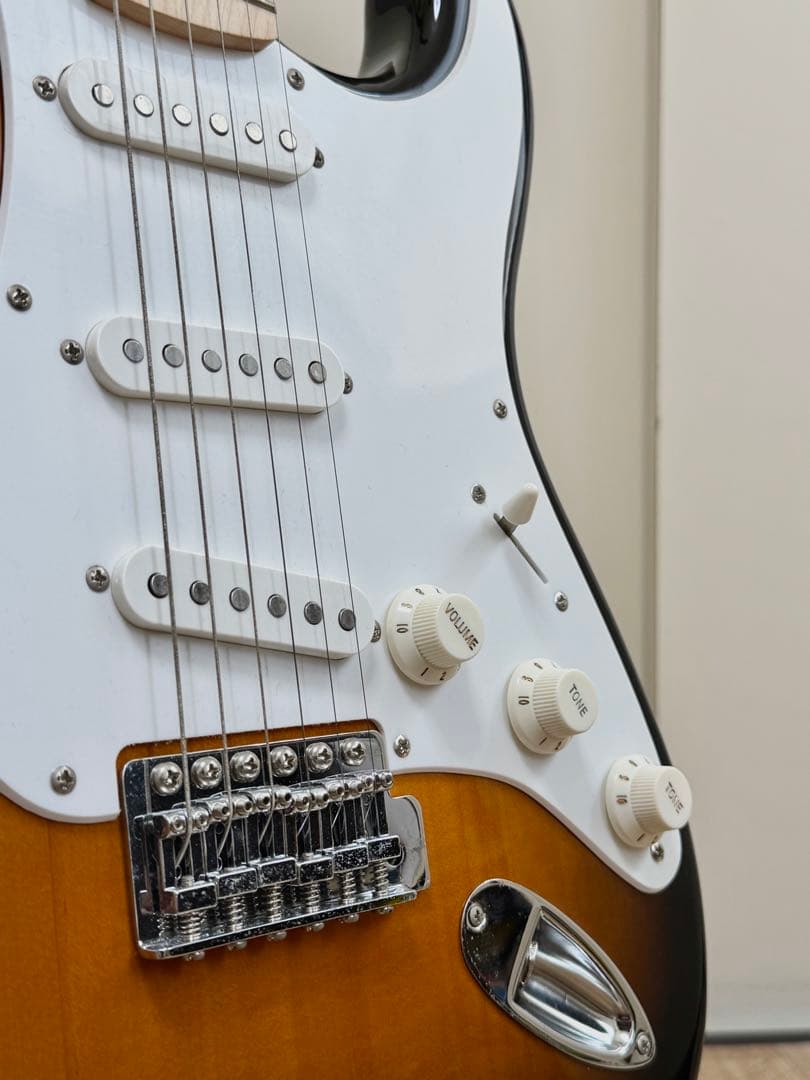 Squier スクワイヤー Affinity Stratocaster ストラト