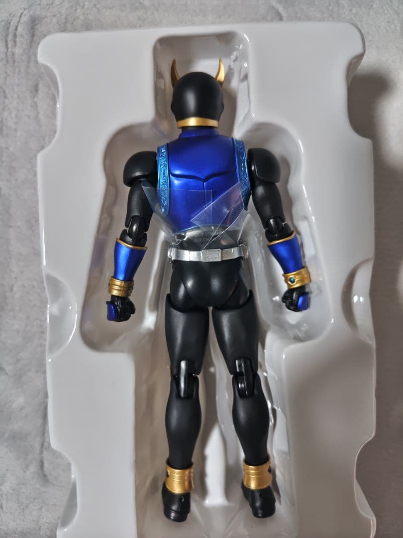 S.H.Figuarts　真骨彫製法　仮面ライダークウガ　ドラゴンフォーム