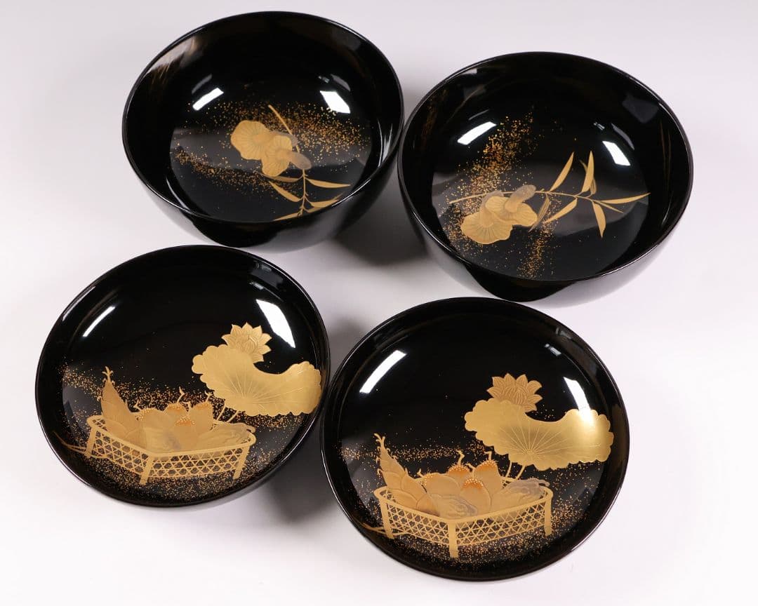 【CM411】天然木漆塗 加賀蒔絵 蓮と野菜金蒔絵 黒煮物椀 二客 漆器 昭和期