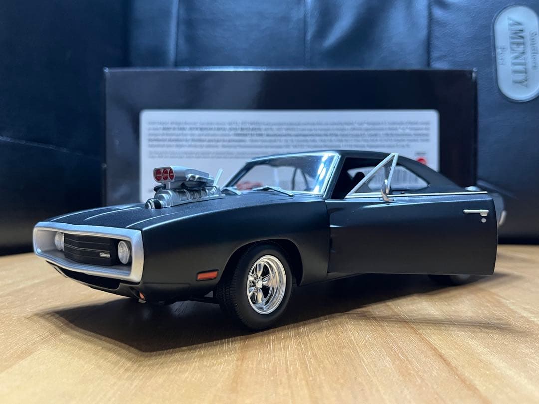 ワイルドスピードダッジチャージャー1/18