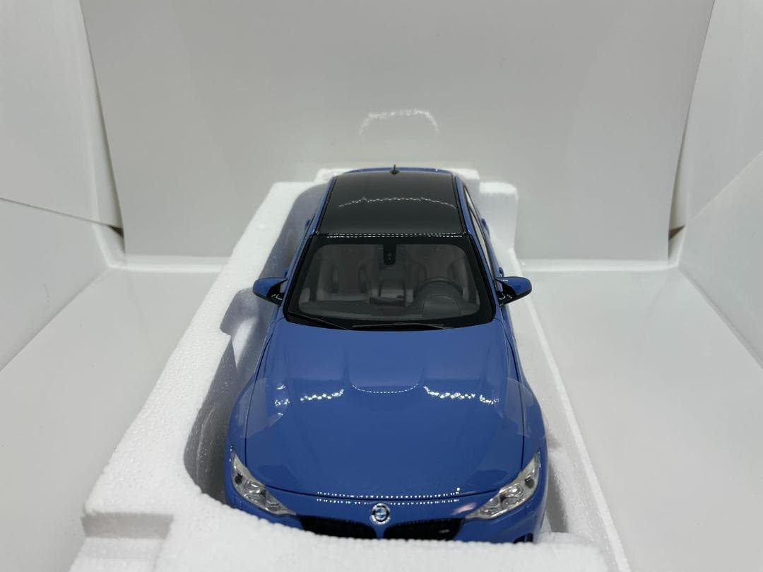 304-036 ノレブ 1/18  M3 Competition 2017