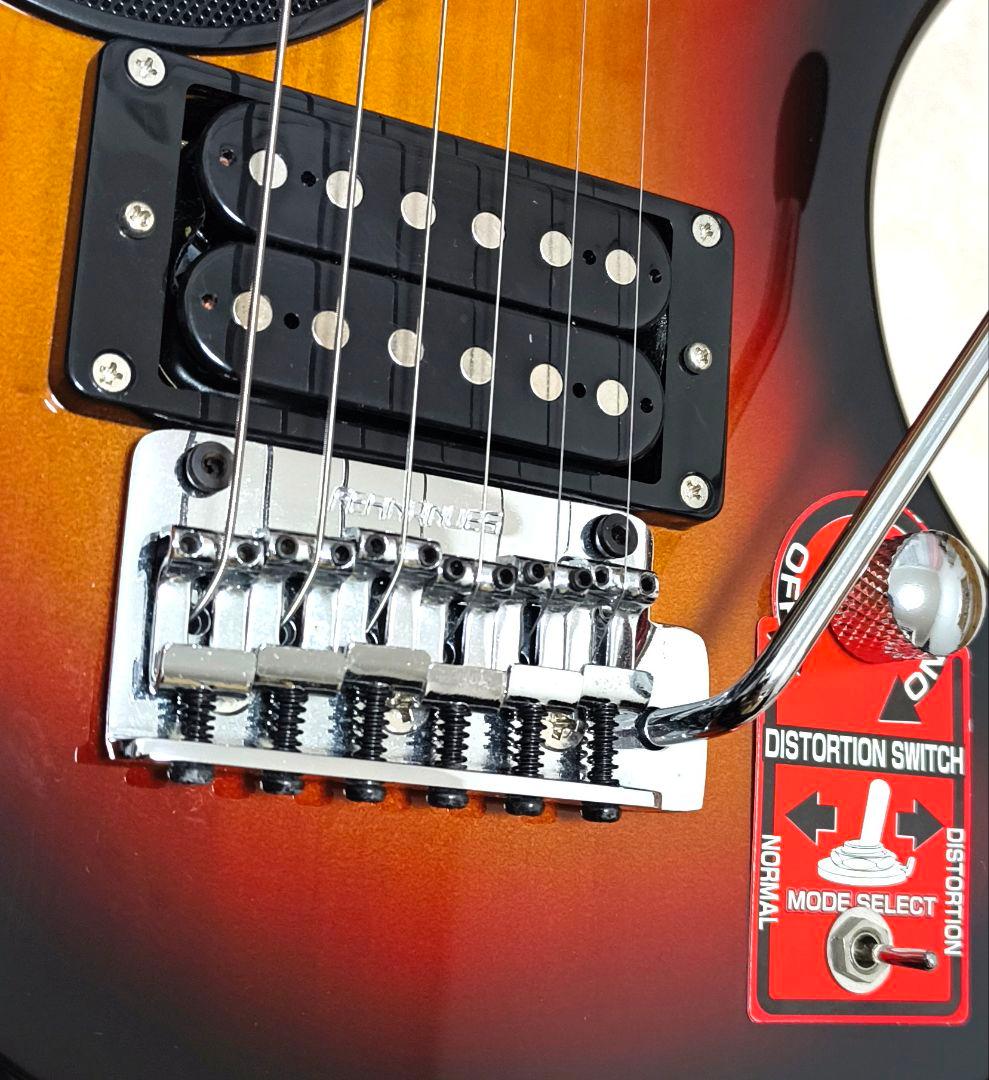 【新品同様】ZO-3 芸達者 3TS アンプ内蔵ミニギター 専用ケース付