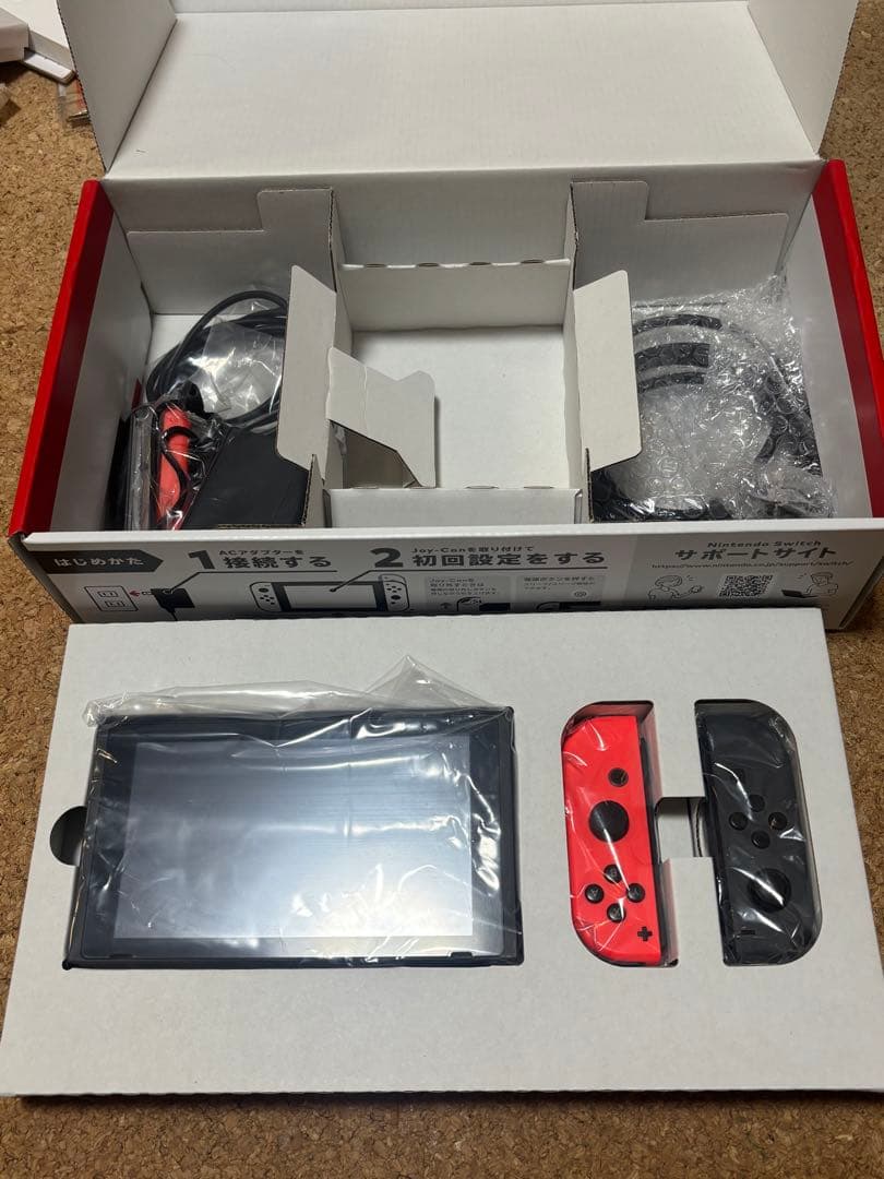 Nintendo Switch 本体 グレー/赤（ケース付き）