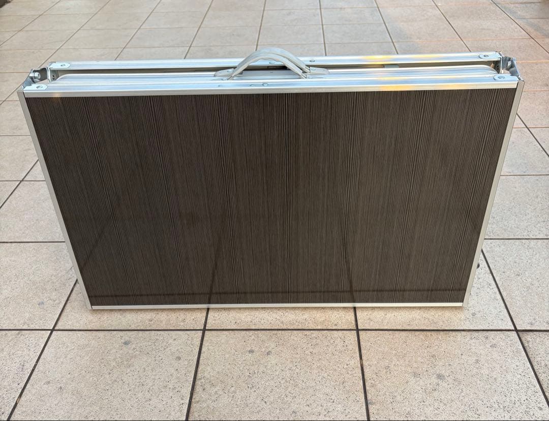 四つ折り大型テーブル 1800×770mm